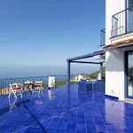 De Vivo Realty - Blue Skyline فيلة ماسّا لوبْرينسِ