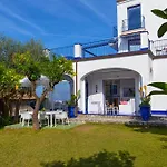 فيلة De Vivo Realty - Blue Skyline *