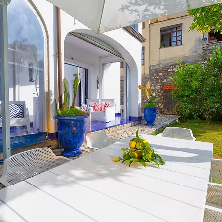 Villa De Vivo Realty - Villa Blue Skyline Massa Lubrense