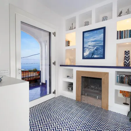 Blue Skyline Villa