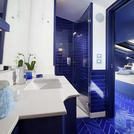 Villa Blue Skyline