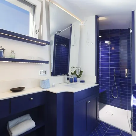 Blue Skyline Villa *