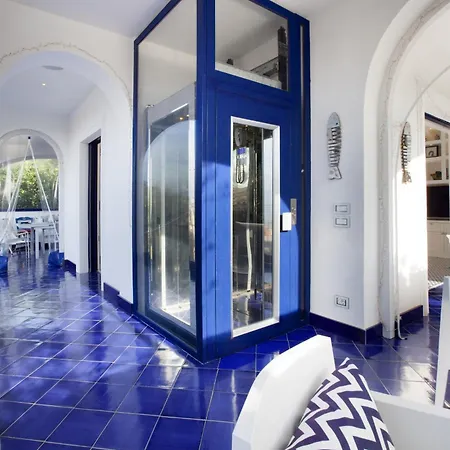 Villa Blue Skyline *